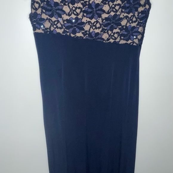 Connected apparel evening dress - Picture 2 of 6